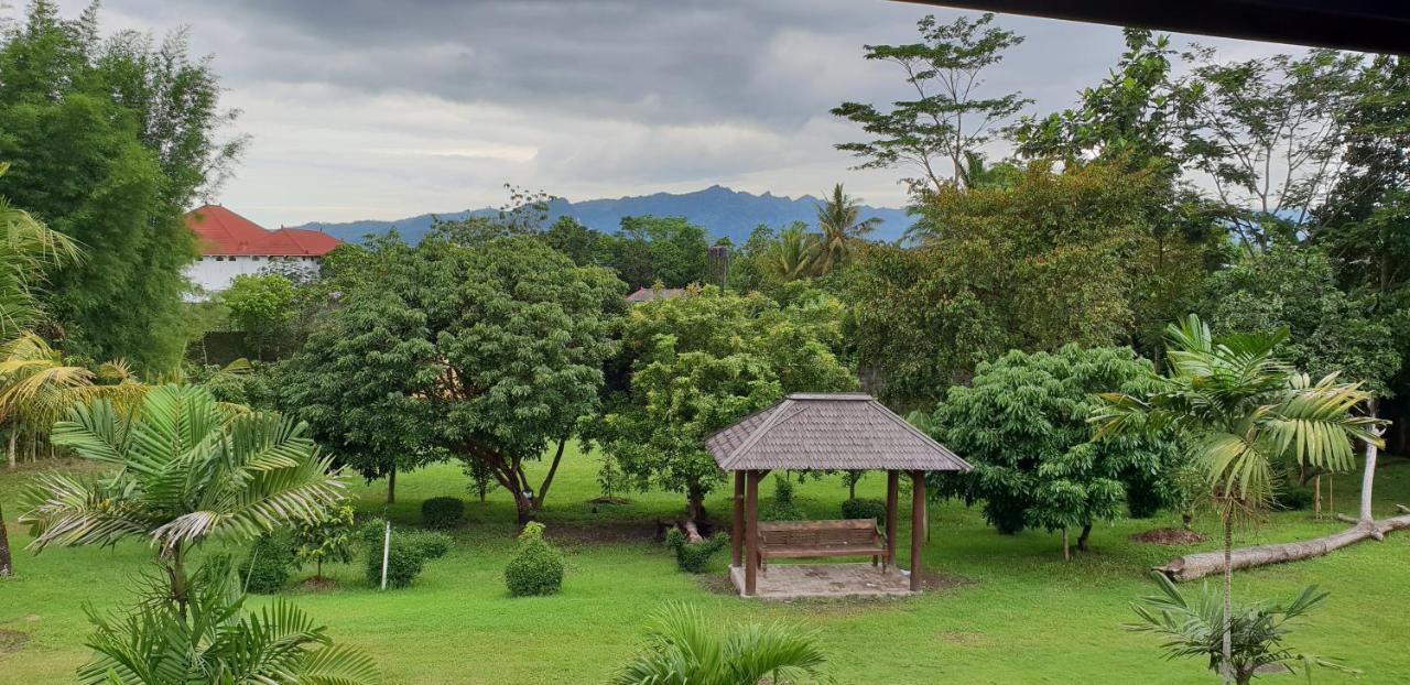 Borobudur Bed & Breakfast มาเกอลัง ภายนอก รูปภาพ